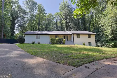 949 Marion Ct, Lithia Springs, GA 30122