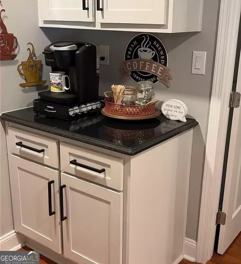 Kitchen - 1980 Cedar Bluff Rd, Monroe, GA 30656 photo 5 of 6