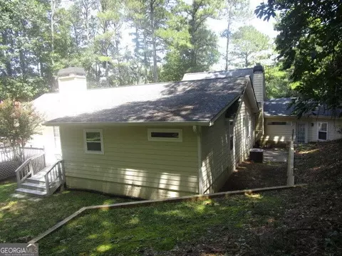 Exterior - 1980 Cedar Bluff Rd, Monroe, GA 30656 photo 6 of 10