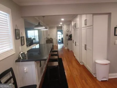 Entry Way - 1980 Cedar Bluff Rd, Monroe, GA 30656 photo 2 of 6