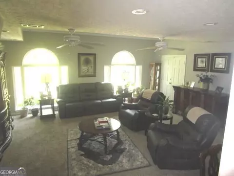 Living - 1980 Cedar Bluff Rd, Monroe, GA 30656 photo 2 of 2