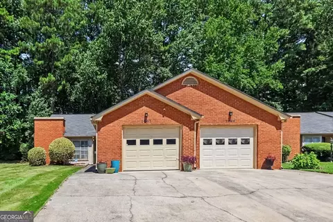 7107 Forest Ln, Union City, GA 30291