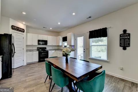 Kitchen - 20 Eagle Dr NW, Rome, GA 30165 photo 1 of 5