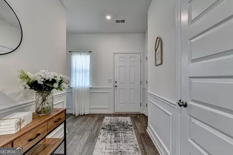 Entry Way - 20 Eagle Dr NW, Rome, GA 30165 photo 1 of 8