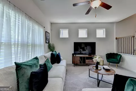 Living - 20 Eagle Dr NW, Rome, GA 30165 photo 2 of 3