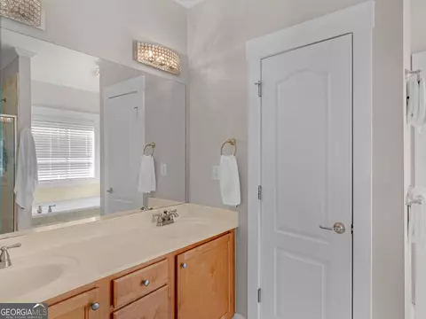 Bath - 185 Ryan Ln, Covington, GA 30016 photo 2 of 5