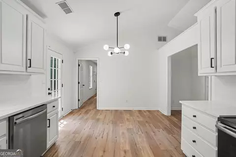 Entry Way - 305 Veal Rd, Covington, GA 30016 photo 2 of 3