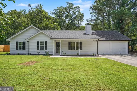 Exterior - 305 Veal Rd, Covington, GA 30016 photo 2 of 4