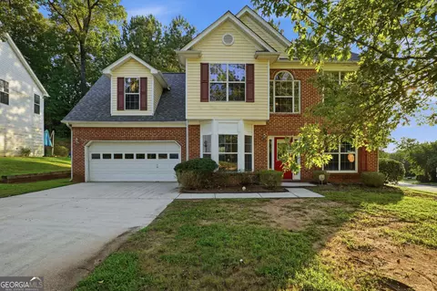 2470 Miller Oaks Cir, Decatur, GA 30035