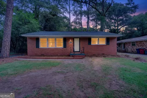 2557 Delano Dr, Macon, GA 31204