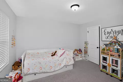 Bedroom - 207 Dixon Cir, Williamson, GA 30292 photo 3 of 9