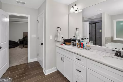 Entry Way - 207 Dixon Cir, Williamson, GA 30292 photo 13 of 13