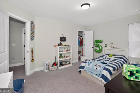 Bedroom - 207 Dixon Cir, Williamson, GA 30292 photo 7 of 9