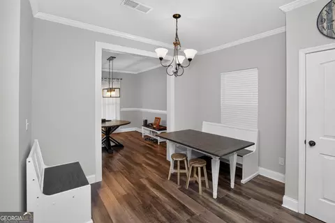 Entry Way - 207 Dixon Cir, Williamson, GA 30292 photo 4 of 13