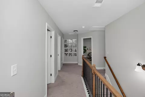 Entry Way - 207 Dixon Cir, Williamson, GA 30292 photo 10 of 13