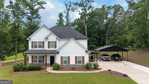 Exterior - 207 Dixon Cir, Williamson, GA 30292 photo 3 of 9