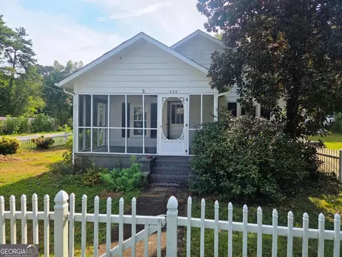 335 E Pine St, Rockmart, GA 30153