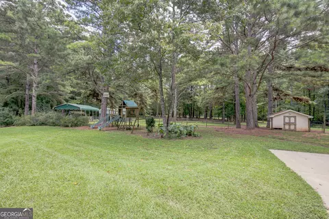 Exterior - 356 Massengale Rd, Brooks, GA 30205 photo 8 of 11