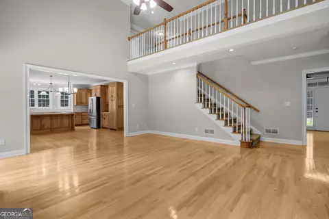 Living - 356 Massengale Rd, Brooks, GA 30205 photo 3 of 5