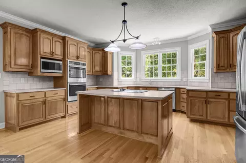 Kitchen - 356 Massengale Rd, Brooks, GA 30205 photo 2 of 7