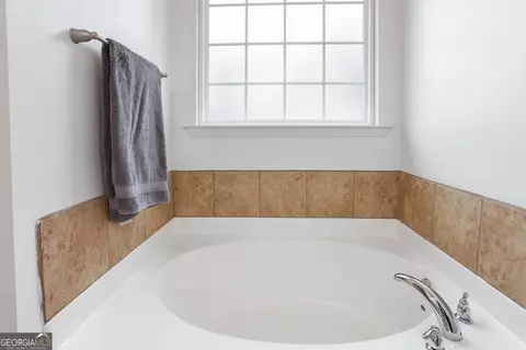 Bath - 211 Cyane Ln, Guyton, GA 31312 photo 2 of 3