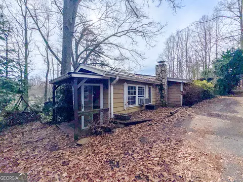 2518 Bellview Ln, Young Harris, GA 30582