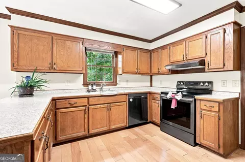 Kitchen - 2746 Summercrest Ln, Duluth, GA 30096 photo 2 of 3