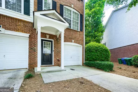 2251 Dillard Xing, Tucker, GA 30084