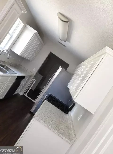 Kitchen - 132 Royal Ct, Jackson, GA 30233 photo 1 of 1