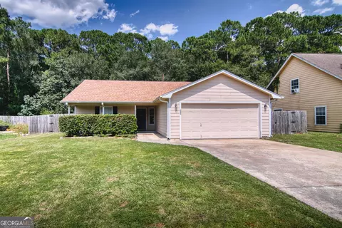 202 Windemere Dr, Kingsland, GA 31548
