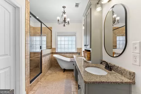Bath - 309 Bridgehampton Way, Perry, GA 31069 photo 4 of 8