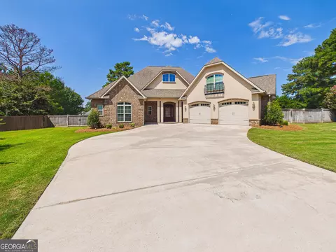 Exterior - 309 Bridgehampton Way, Perry, GA 31069 photo 2 of 24