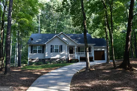 251 Pelican Cir, Monticello, GA 31064