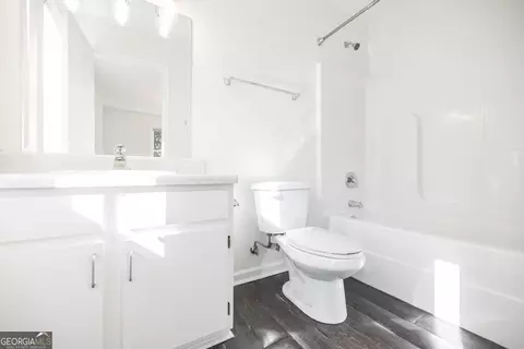 Bath - 338 Monroe St, Macon, GA 31201 photo 1 of 2