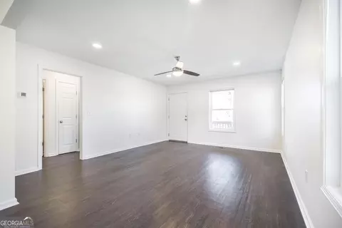 Living - 338 Monroe St, Macon, GA 31201 photo 2 of 4