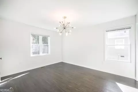 Living - 338 Monroe St, Macon, GA 31201 photo 4 of 4