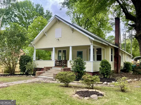 314 W South St, Greensboro, GA 30642