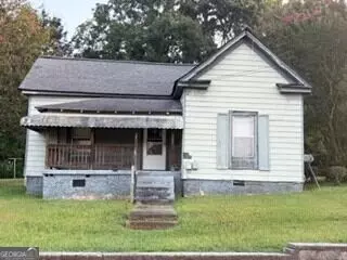 48 Martin Luther King Jr Dr, Newnan, GA 30263