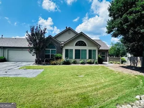 1303 Silver Summit Dr SE, Conyers, GA 30094