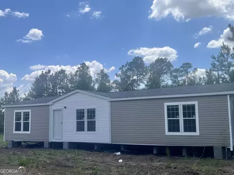 72 Mclean Rd, Lumber City, GA 31549