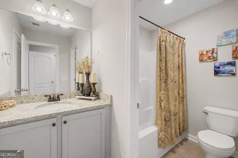 Bath - 87 Crestview Dr, Guyton, GA 31312 photo 1 of 5