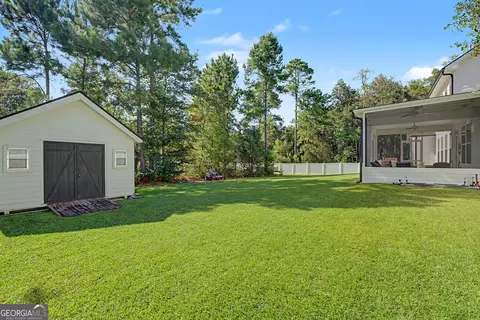 Exterior - 87 Crestview Dr, Guyton, GA 31312 photo 6 of 13