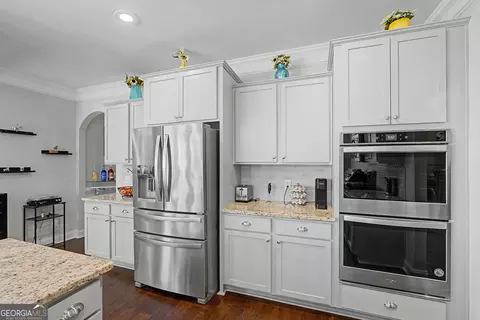 Kitchen - 87 Crestview Dr, Guyton, GA 31312 photo 4 of 5
