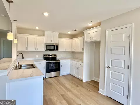 Kitchen - 668 Belfast Loop #LOT 186, Ellabell, GA 31308 photo 2 of 3