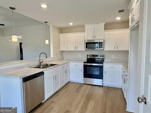 Kitchen - 668 Belfast Loop #LOT 186, Ellabell, GA 31308 photo 3 of 3