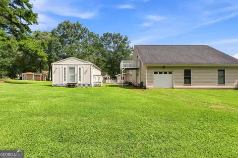 Exterior - 215 Dorsey Rd, Hampton, GA 30228 photo 5 of 15