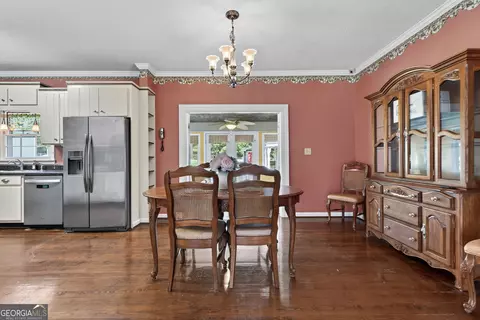 Dining - 215 Dorsey Rd, Hampton, GA 30228 photo 1 of 1