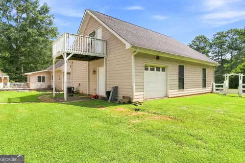 Exterior - 215 Dorsey Rd, Hampton, GA 30228 photo 6 of 15