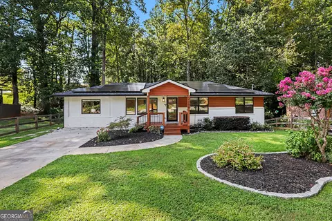2596 Shetland Dr, Decatur, GA 30033