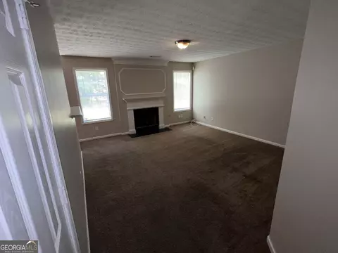 Living - 3880 Button Gate Ct, Lithonia, GA 30038 photo 3 of 4